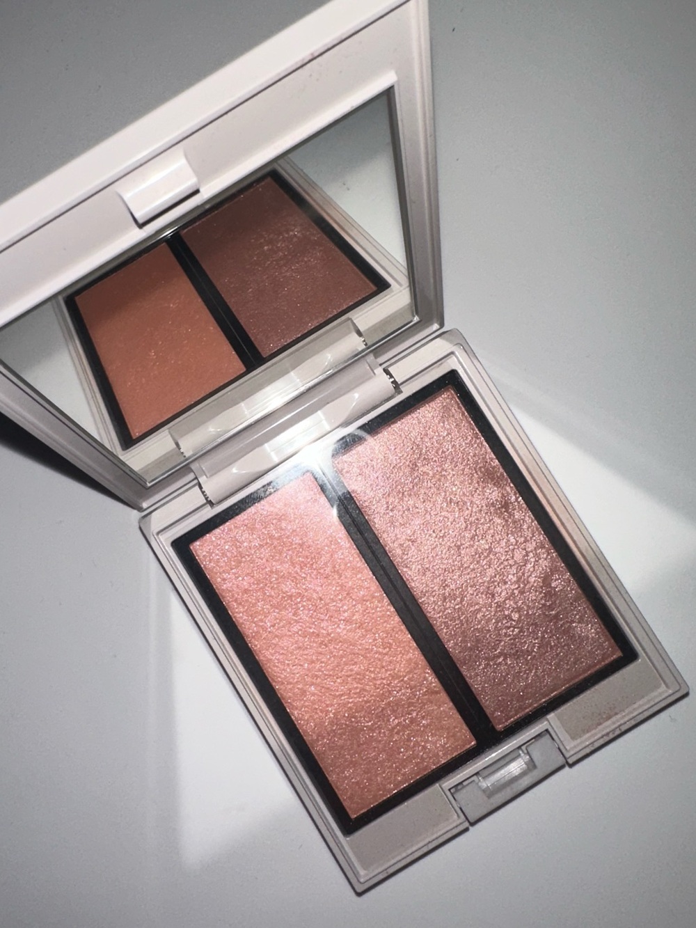 Addiction Dual Blushlighter Palette